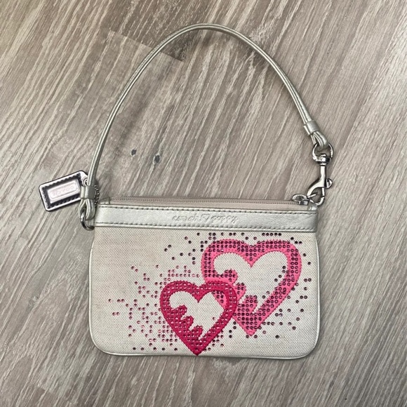 Coach poppy RARE wristlet - Picture 1 of 5